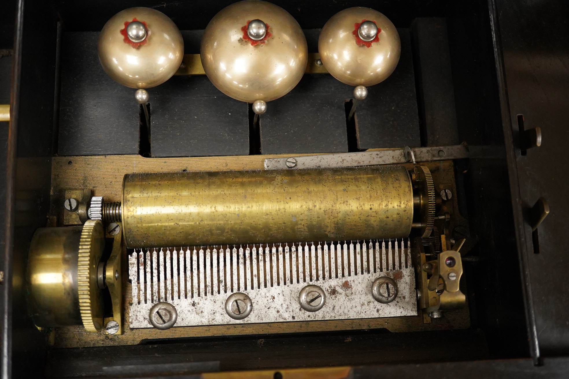 A 19th century Chinese Canton famille rose vase and cover (cover repaired), 28cm high